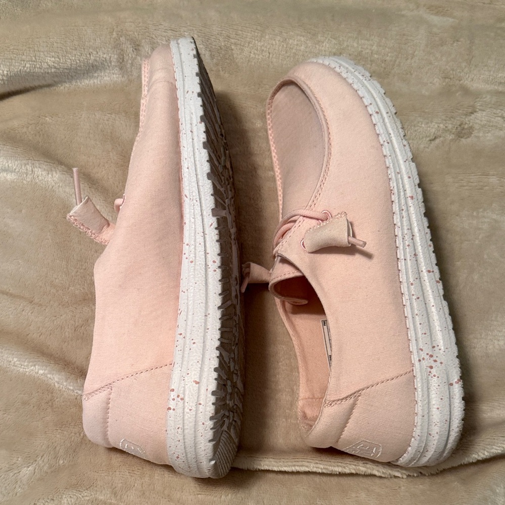 Hey Dude Light Pink Loafers - Picture 4 of 7